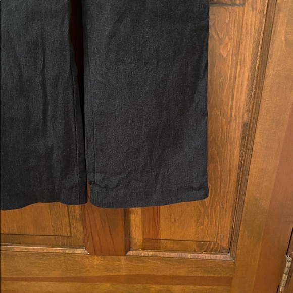 Maternity pants - Picture 2 of 5